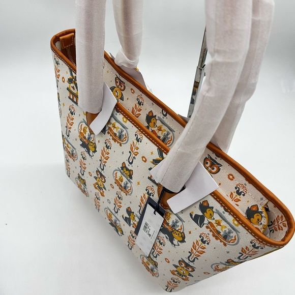 Disney Figaro and Cleo Dooney & Bourke Tote Bag - Pinocchio - Picture 5 of 13